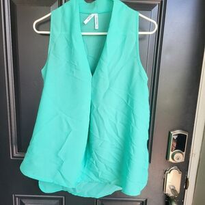 Truth Mint Green Inverted Front Pleat Lightweight Sleeveless Women Blouse Small
